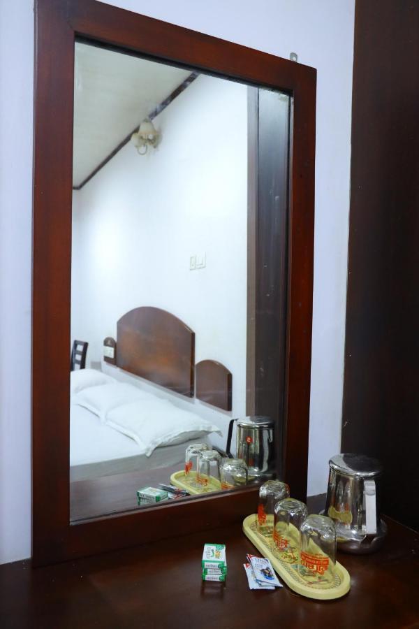 Ramanilayam Tourist Home Ambalapulai 외부 사진